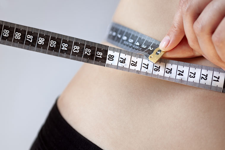 doporučený obvod v pasu u žen se udává do 80 cm a u mužů do 94 cm