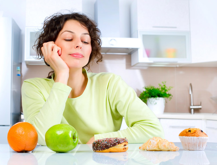 Chcete zhubnout? Omezte vaše každodenní „neřesti“ v jídle na 2x týdně.