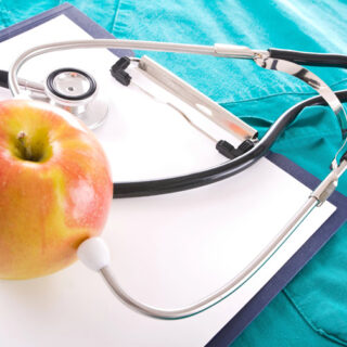 Nutriční specialista radí: Jídelníček pro zdravotníky